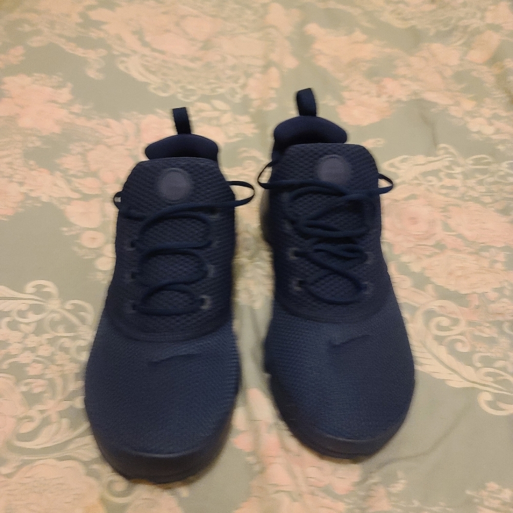 New Nike Navy Prestos